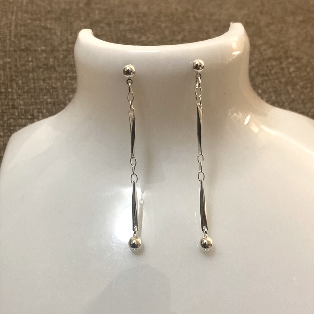 ❤️ Long silver earrings